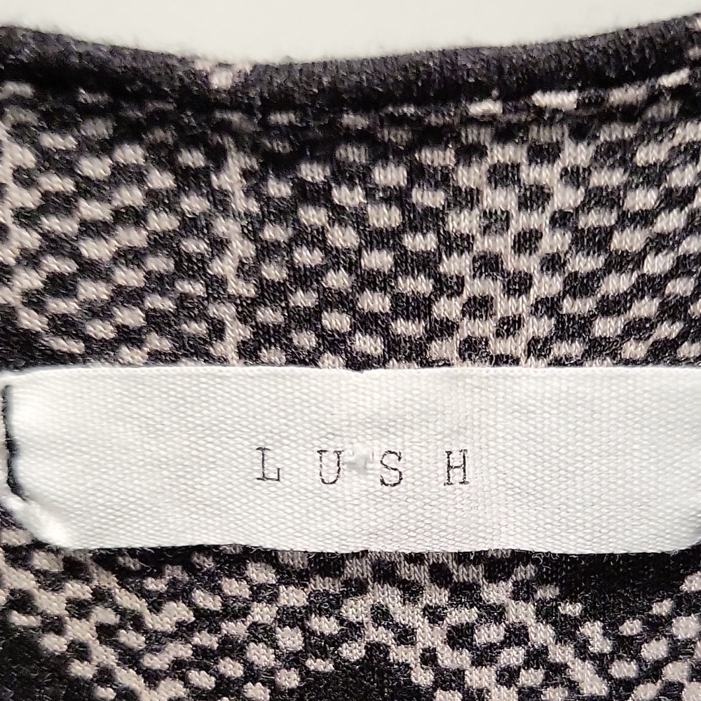 Lush Black and Gray Patterned Maxi Dress - Picture 2 of 4